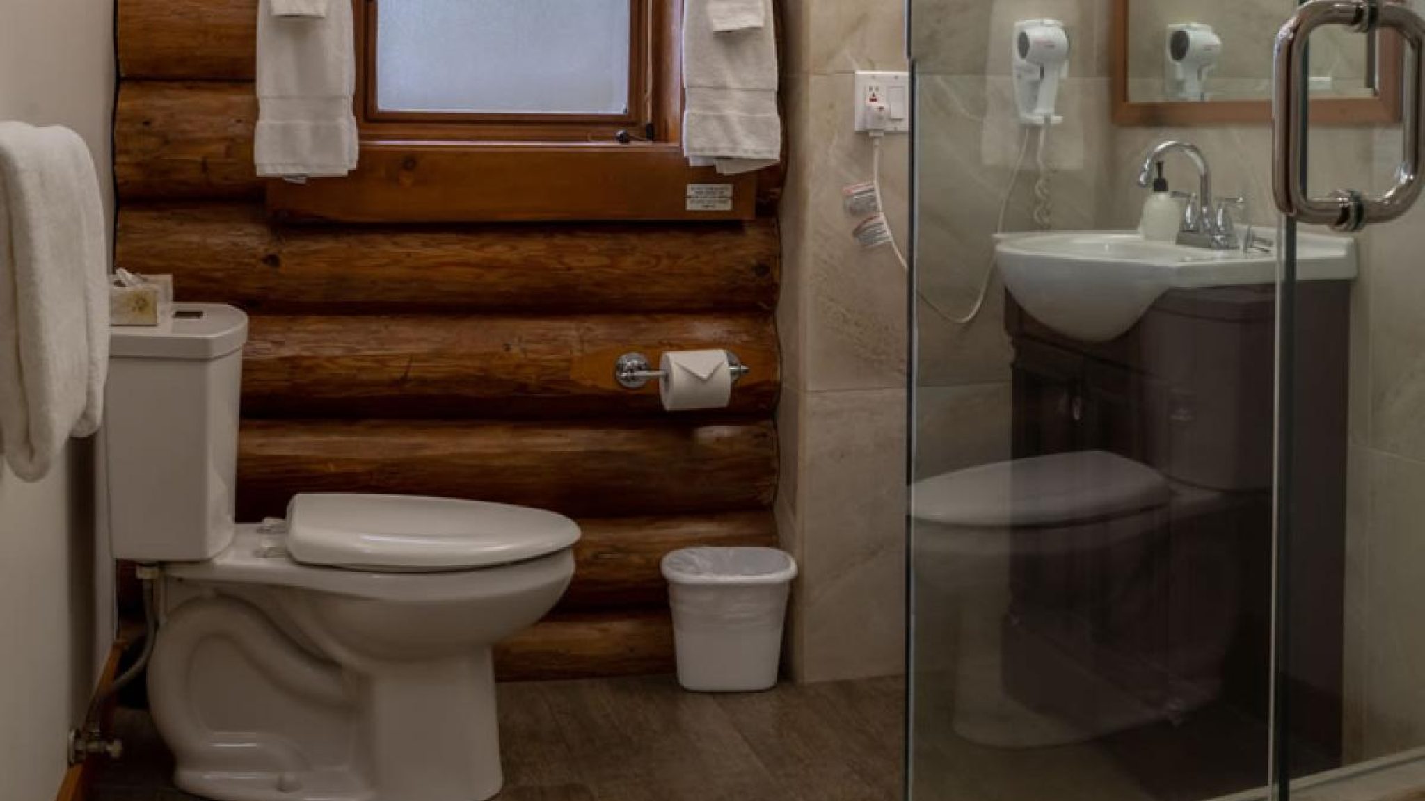 cabin10-bath