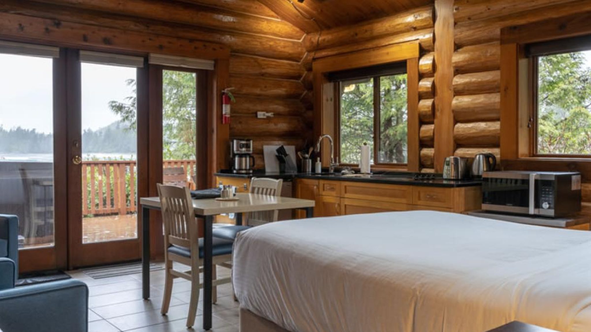cabin10-bed2