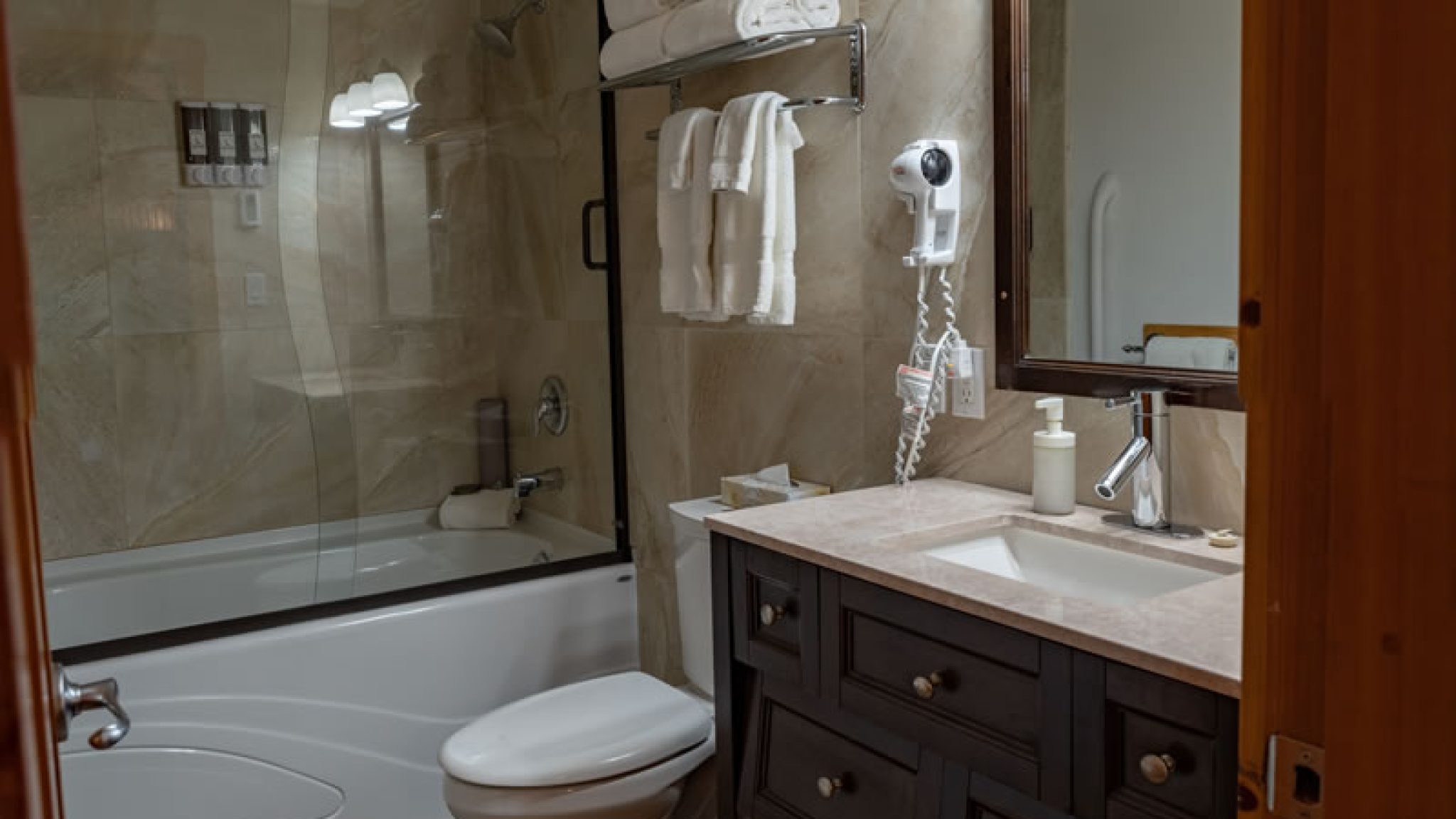 cabin2-bath