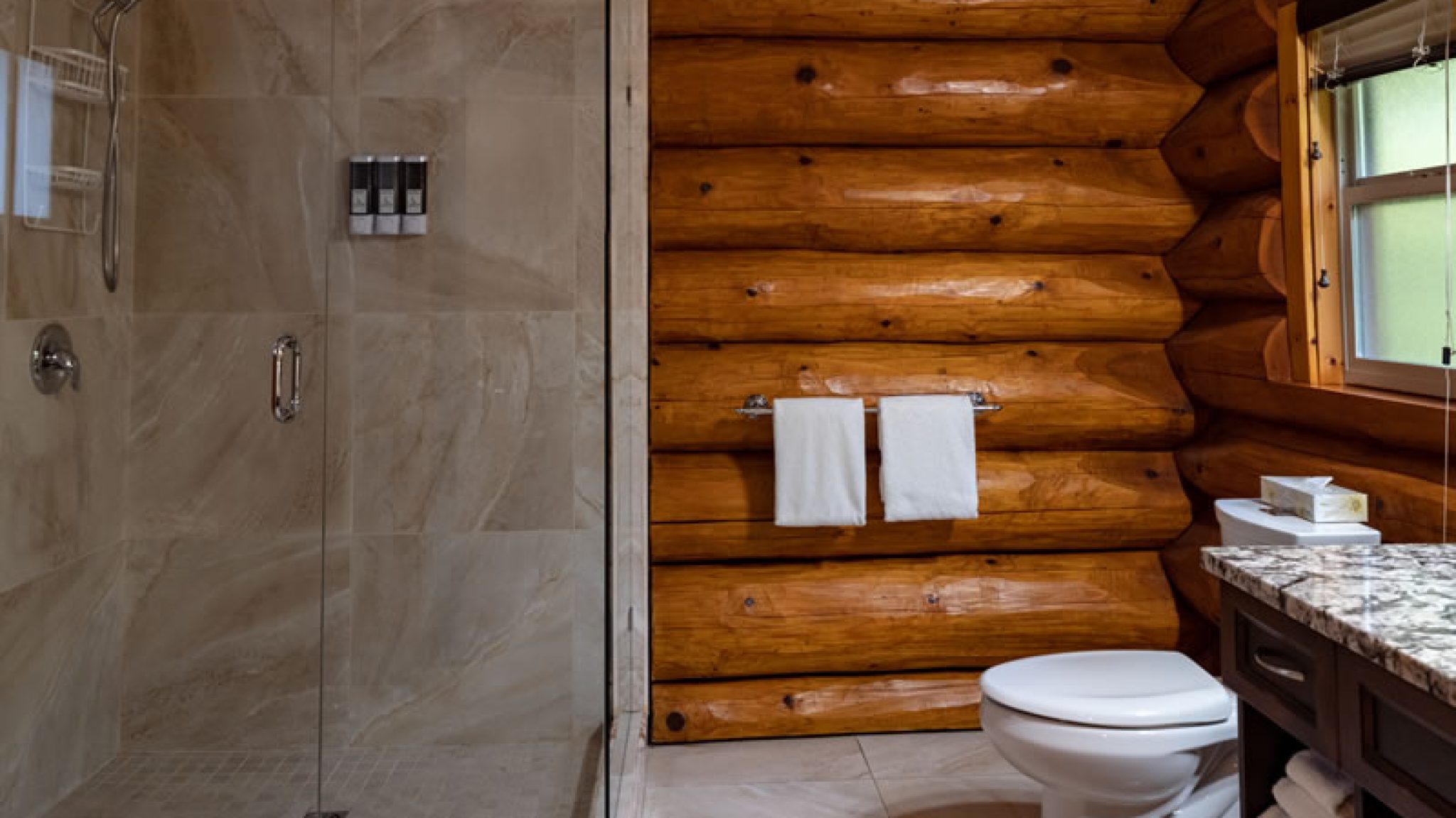 cabin6-bath3